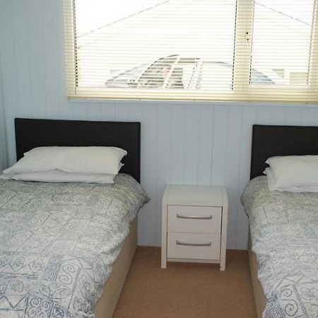 Gilfach Holiday Park Henfynyw Upper Экстерьер фото