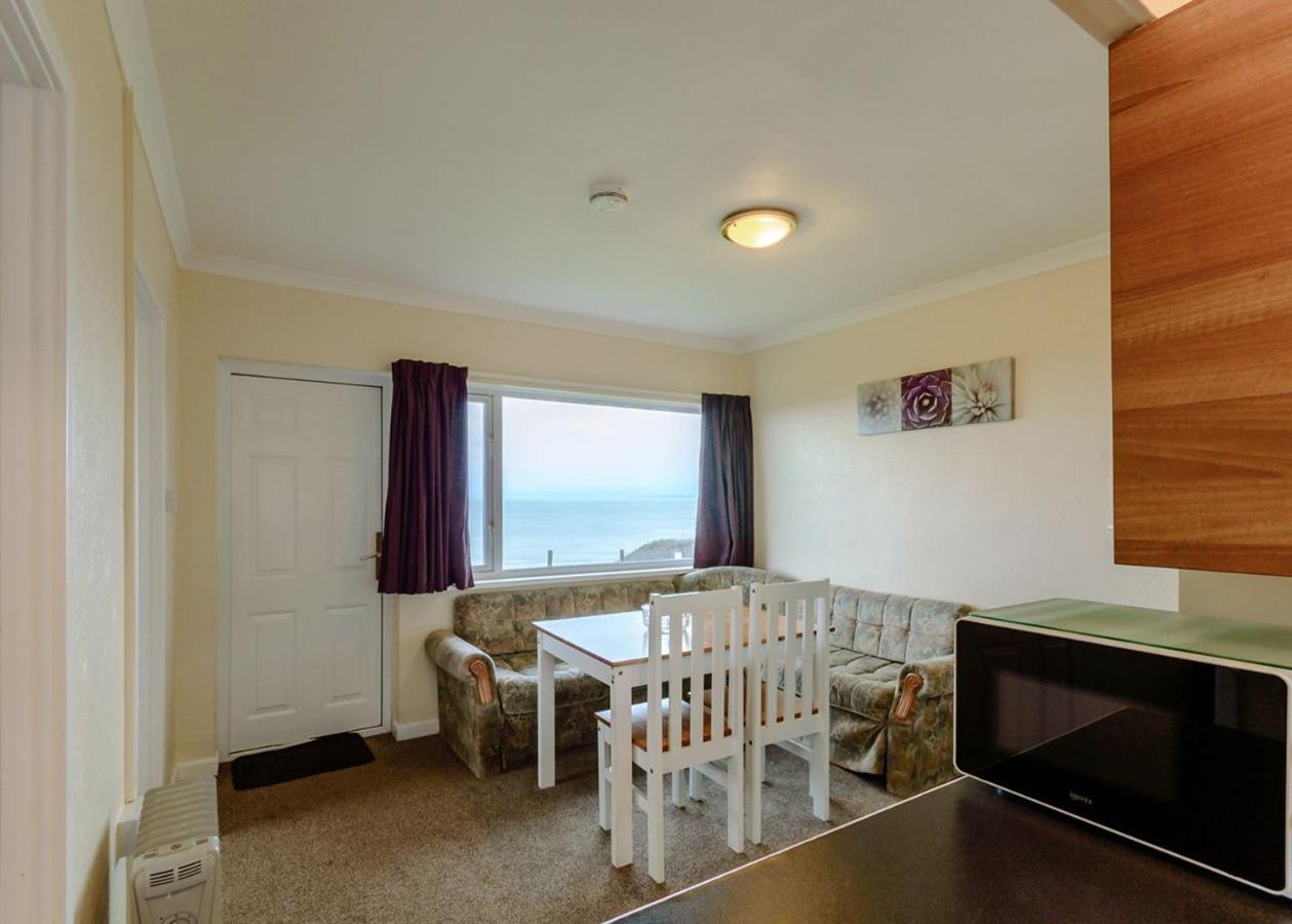 Gilfach Holiday Park Henfynyw Upper Экстерьер фото